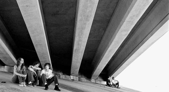 Una scena dal film Suburbs di Spike Jonze basato sul disco degli Arcade Fire